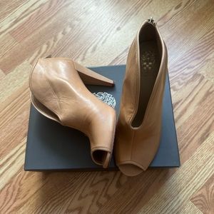 Tan Peep Toe shoes